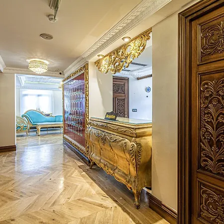 Exquisite In Historic Mansion In Beylerbeyi اسطنبول
